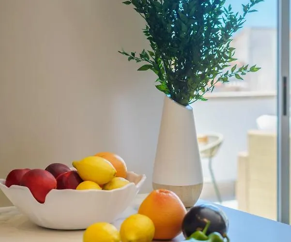 Spaces Mediterranean Penthouse 公寓